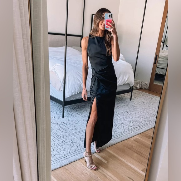 Abercrombie & Fitch Dresses & Skirts - Abercrombie & Fitch Draped Skirt Maxi Dress, NWT, Black
Small